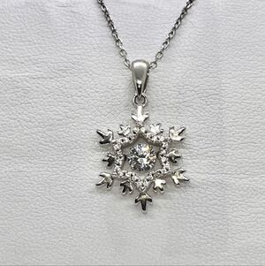 GRA Certified 0.50 Cttw Dancing Snowflake Moissanite Diamond Necklace